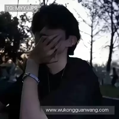 骆铖柳
